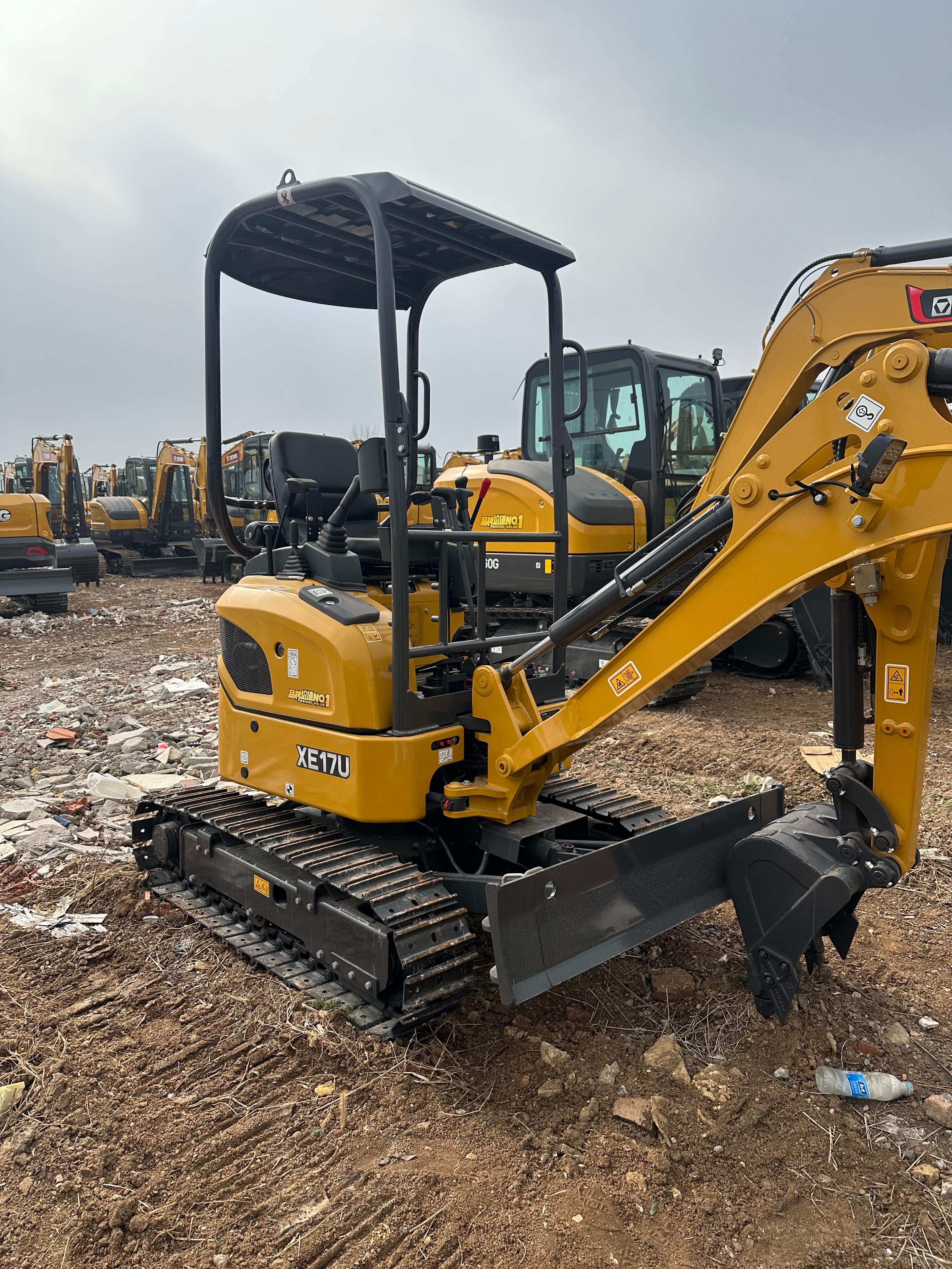 XCMG XE17U