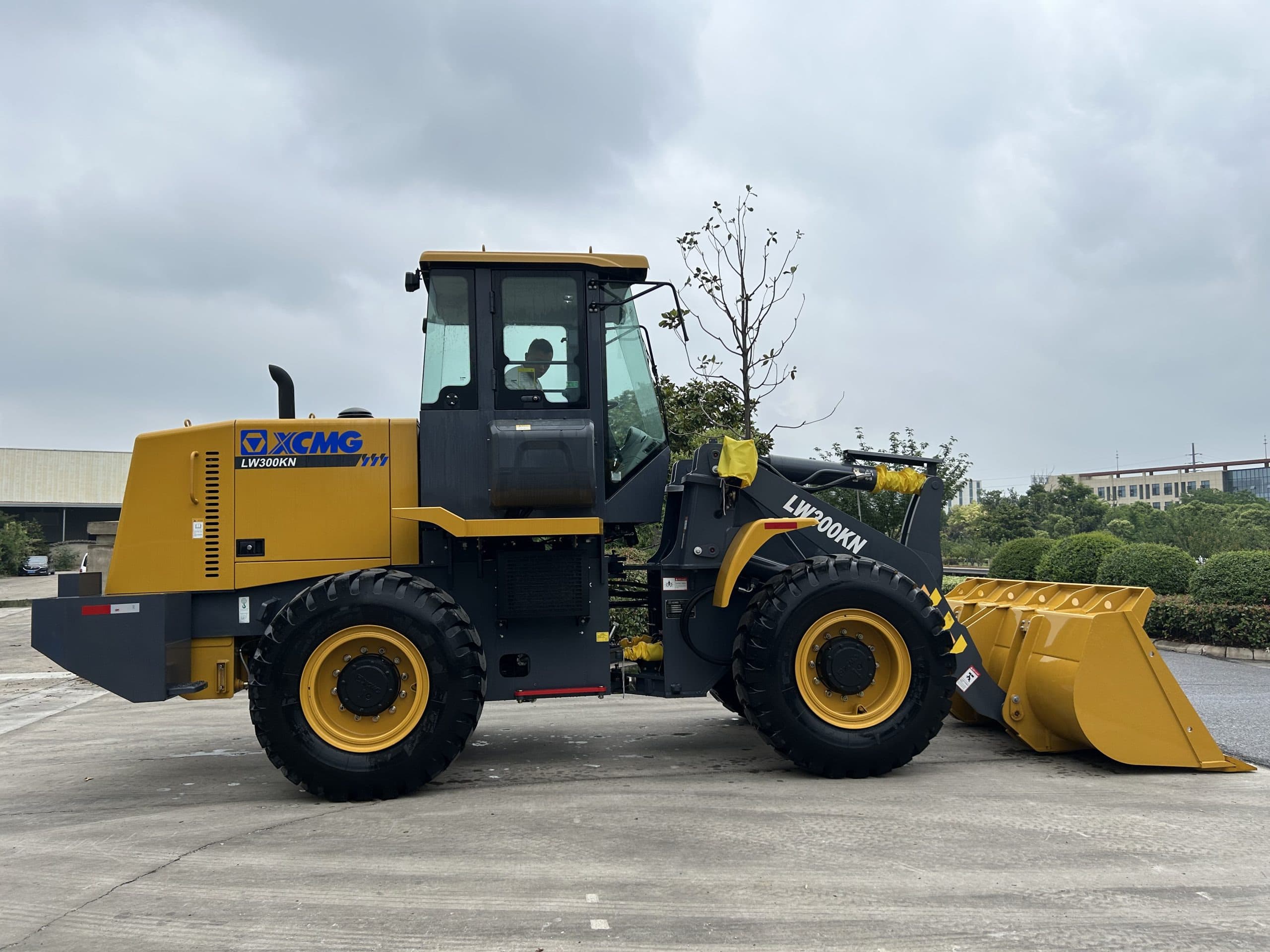 XCMG LW300KN